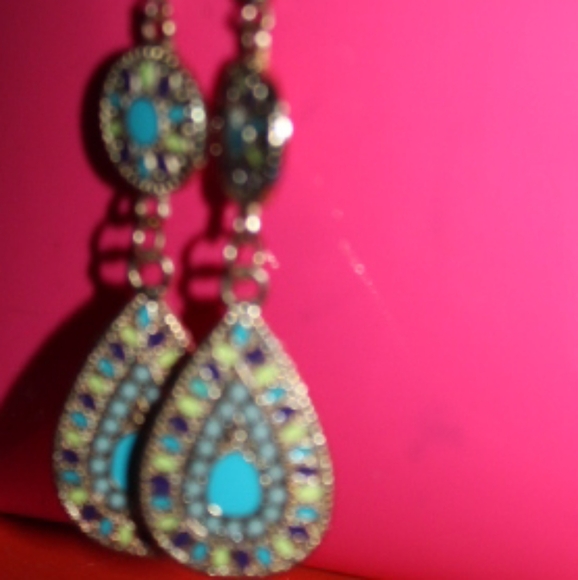 ☆Glow in the Dark☆ Vintage Enamel Drop Earrings - Picture 2 of 4